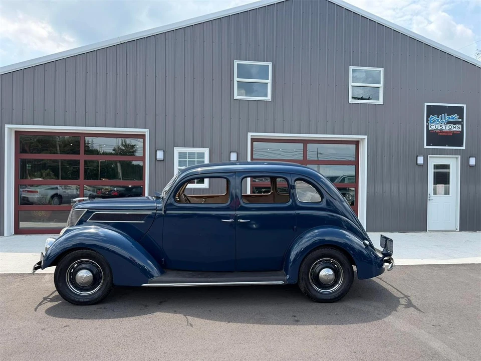 1937 Ford Standard & Deluxe & Super Deluxe - Image 29 of 31