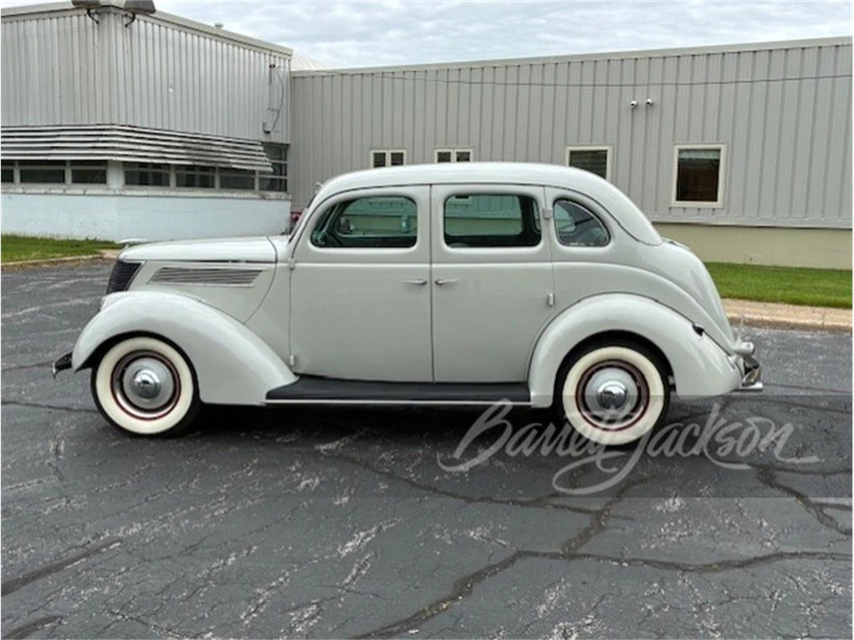 1937 Ford Standard & Deluxe & Super Deluxe - Image 2 of 5