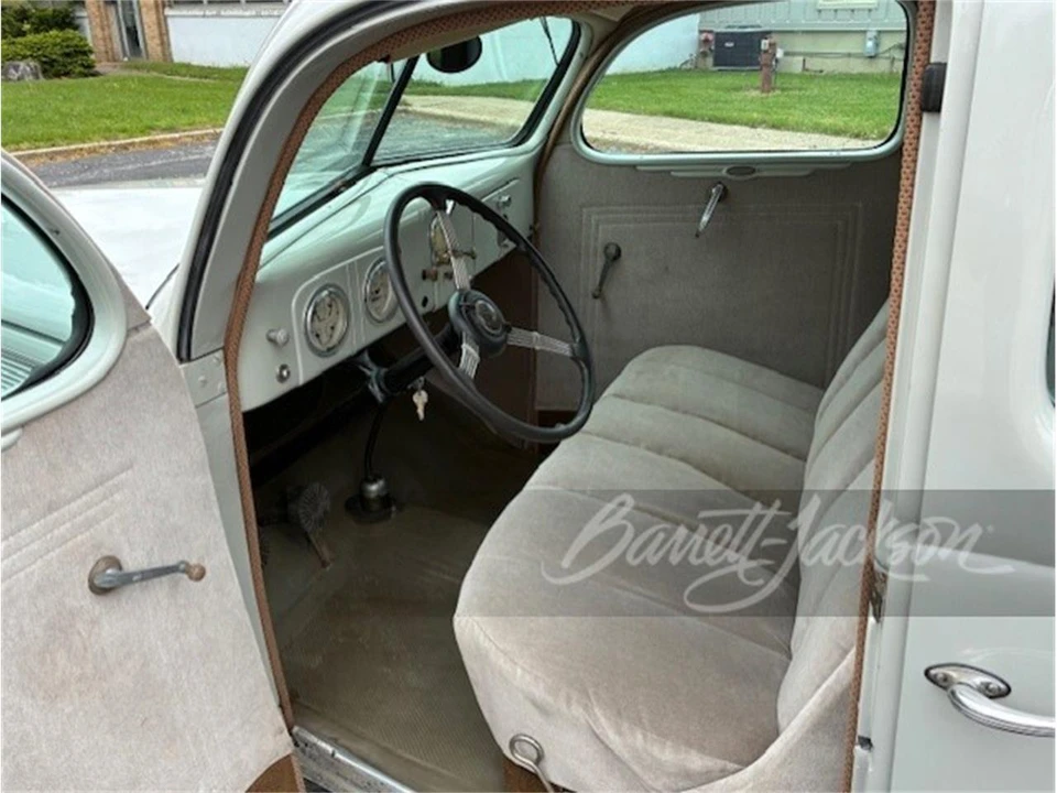 1937 Ford Standard & Deluxe & Super Deluxe - Image 4 of 5