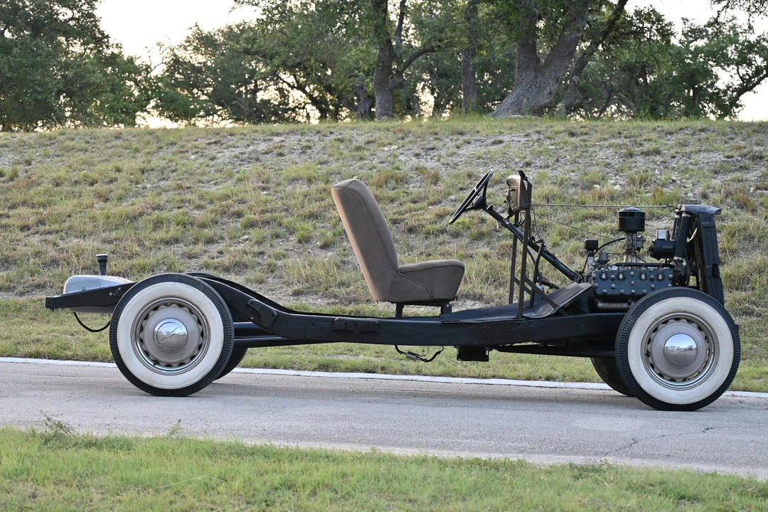 1937 Parts & Memorabilia Rolling Chassis - Image 19 of 31