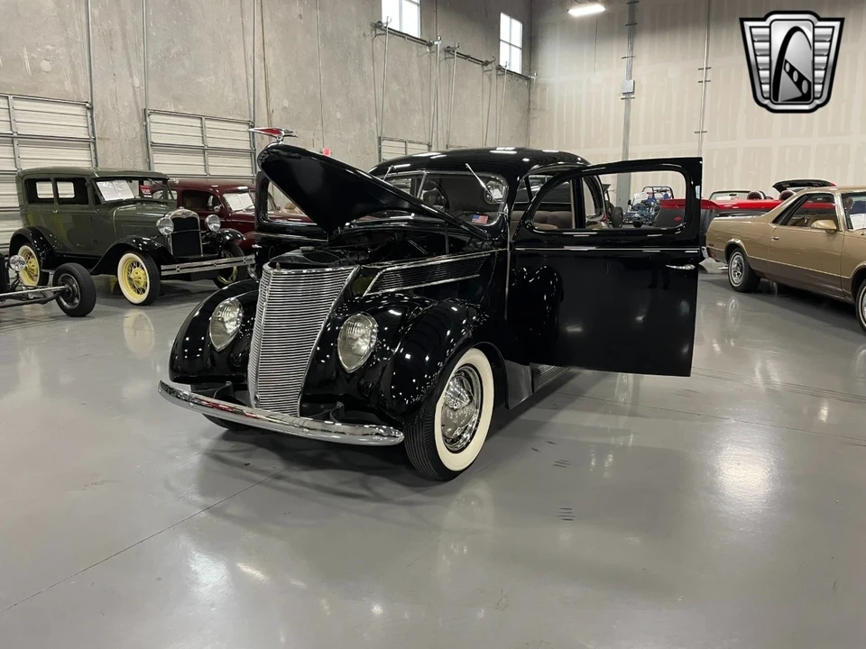 1937 Ford Model 48 & 68 - Image 10 of 21