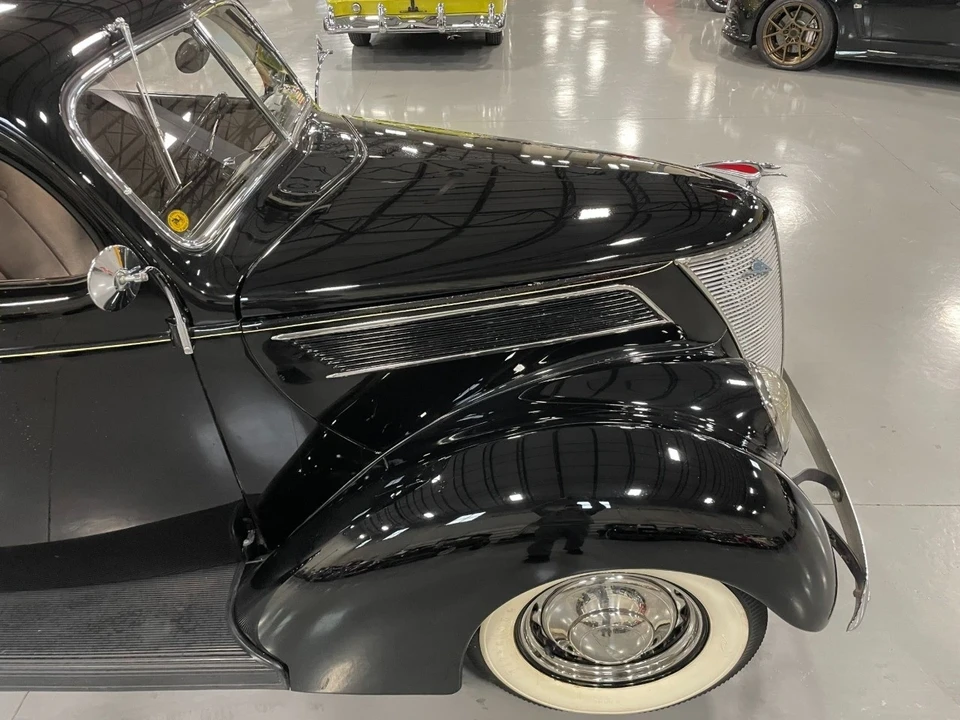 1937 Ford Model 48 & 68 - Image 9 of 21