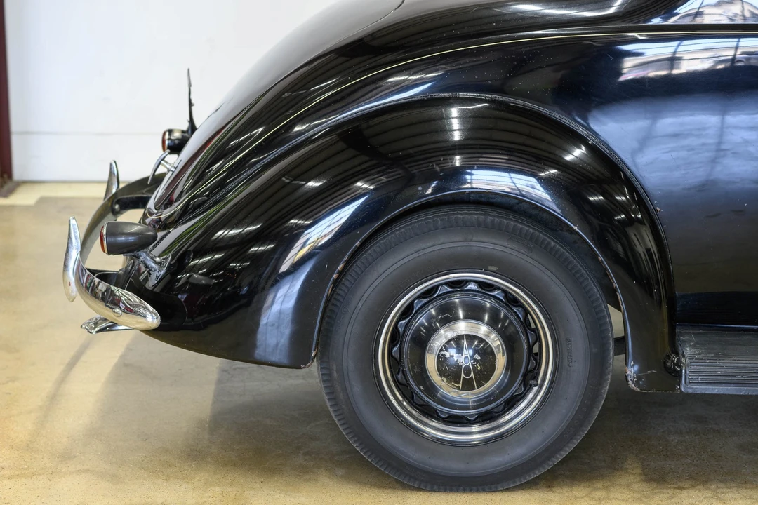 1937 Ford Standard & Deluxe & Super Deluxe - Image 19 of 31