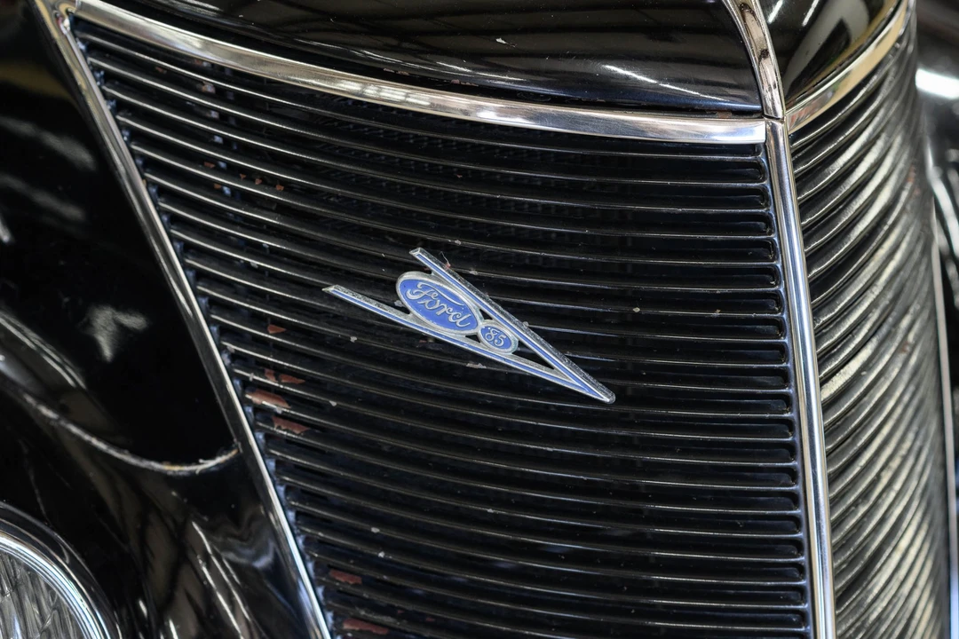 1937 Ford Standard & Deluxe & Super Deluxe - Image 28 of 31
