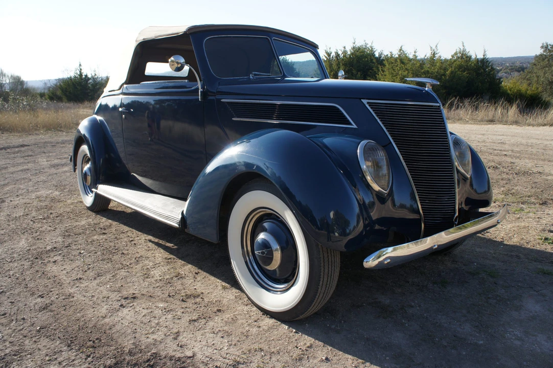 1937 Ford Standard & Deluxe & Super Deluxe - Image 9 of 31