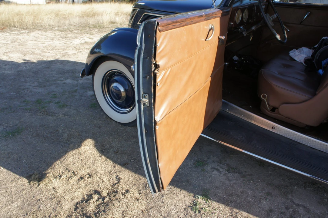1937 Ford Standard & Deluxe & Super Deluxe - Image 31 of 31