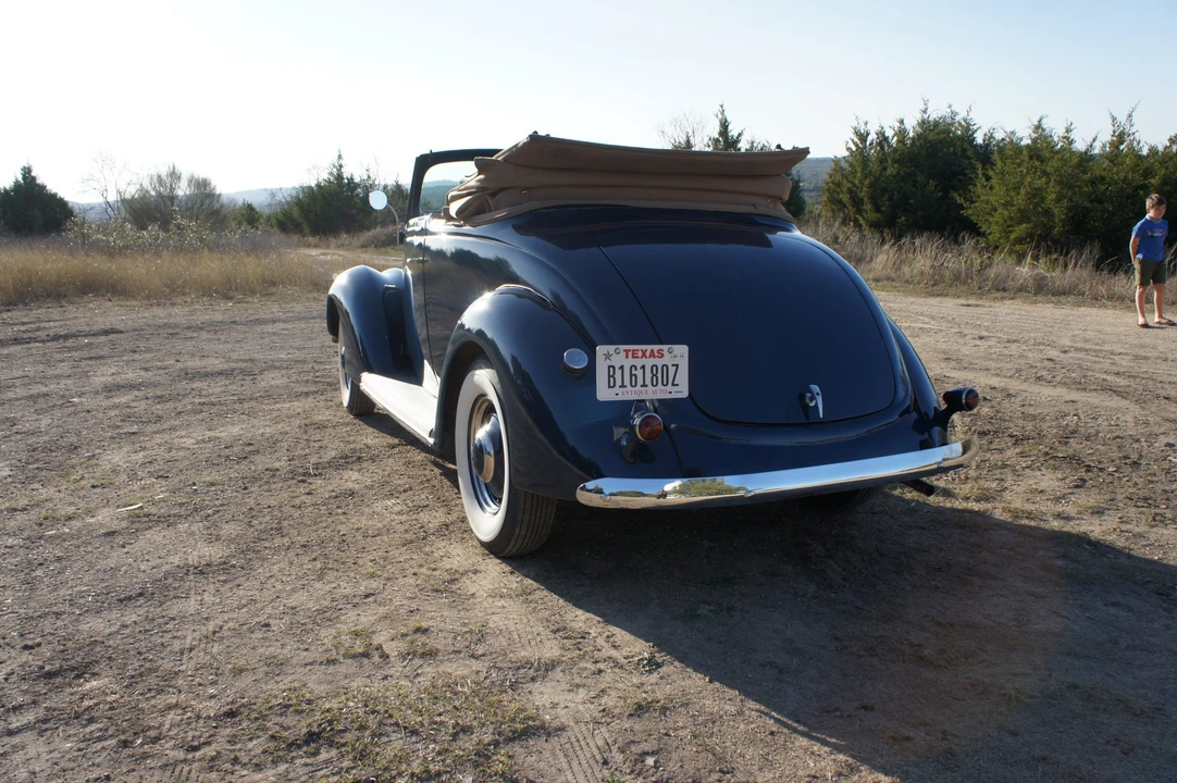 1937 Ford Standard & Deluxe & Super Deluxe - Image 15 of 31