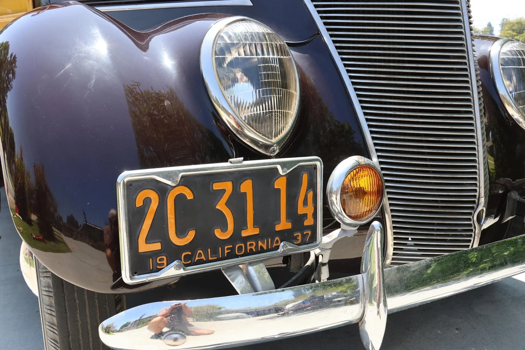 1937 Ford Standard & Deluxe & Super Deluxe - Image 15 of 31