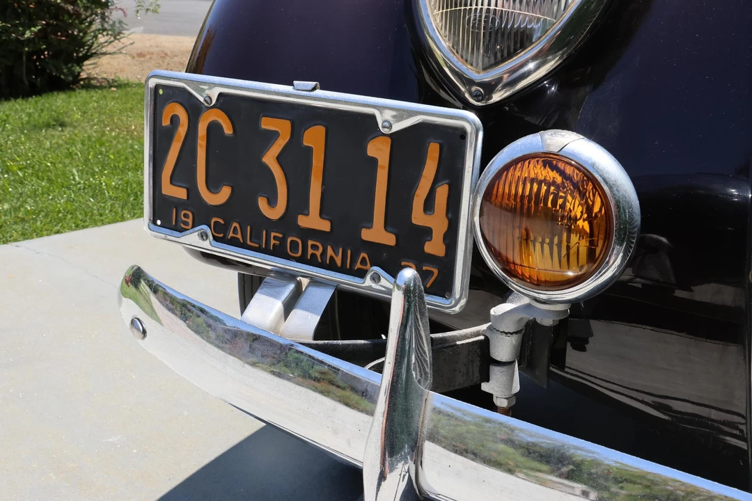 1937 Ford Standard & Deluxe & Super Deluxe - Image 19 of 31