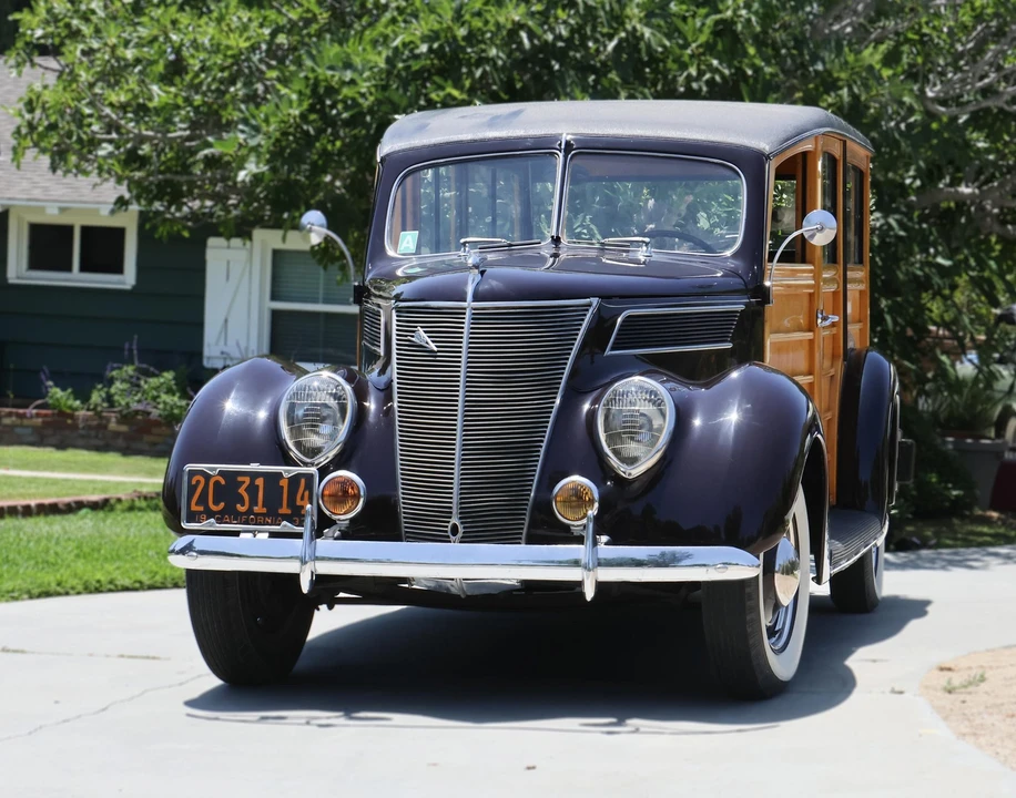 1937 Ford Standard & Deluxe & Super Deluxe - Image 3 of 31
