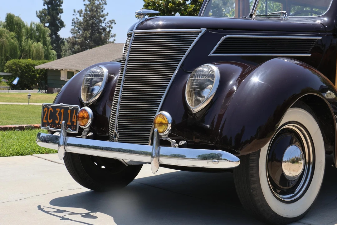 1937 Ford Standard & Deluxe & Super Deluxe - Image 26 of 31