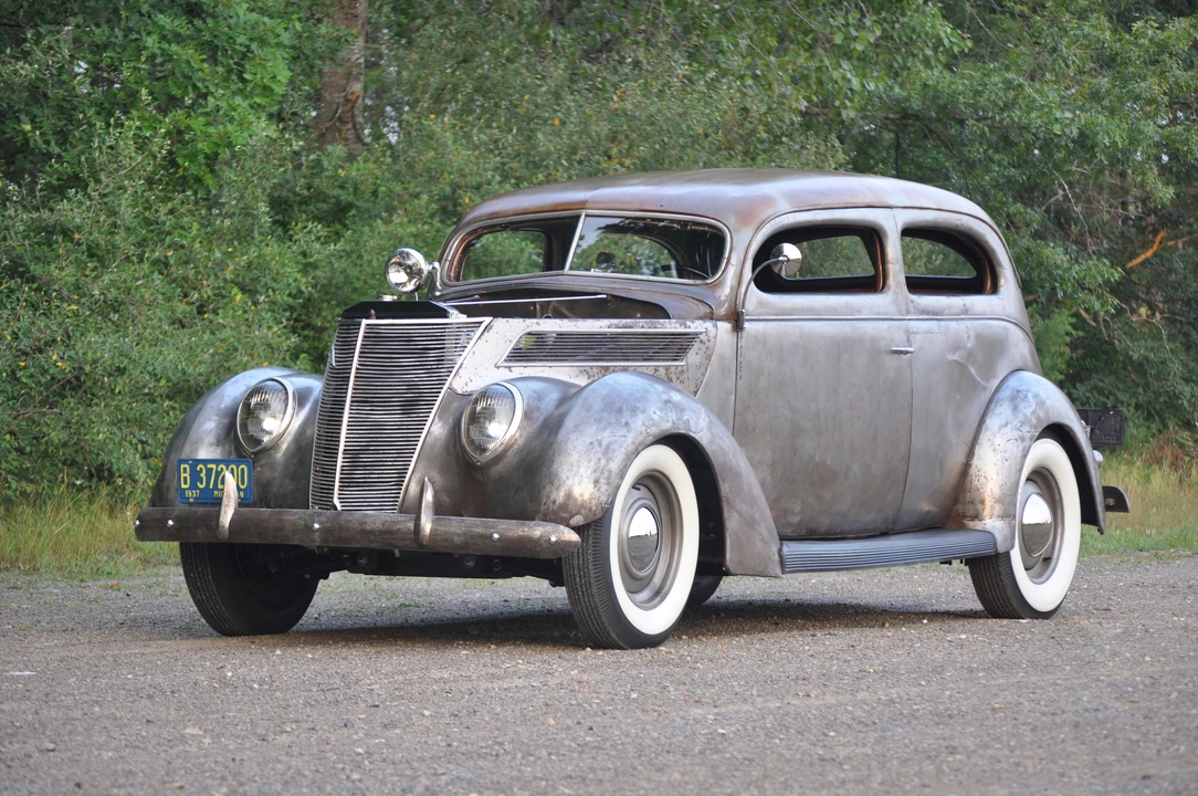 1937 Ford Standard & Deluxe & Super Deluxe - Image 13 of 31