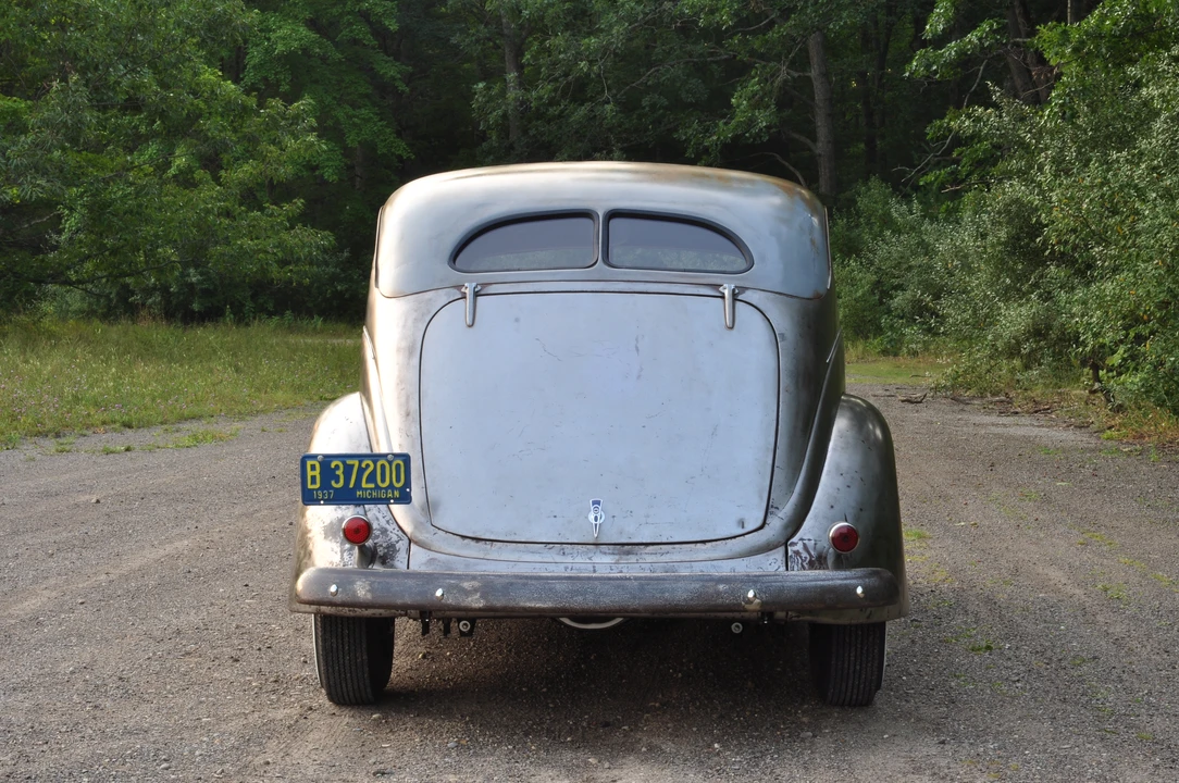 1937 Ford Standard & Deluxe & Super Deluxe - Image 30 of 31