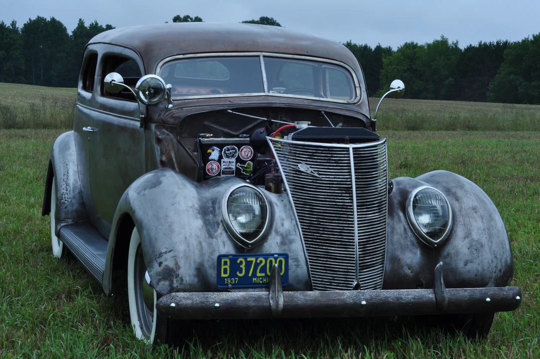 1937 Ford Standard & Deluxe & Super Deluxe - Image 4 of 31