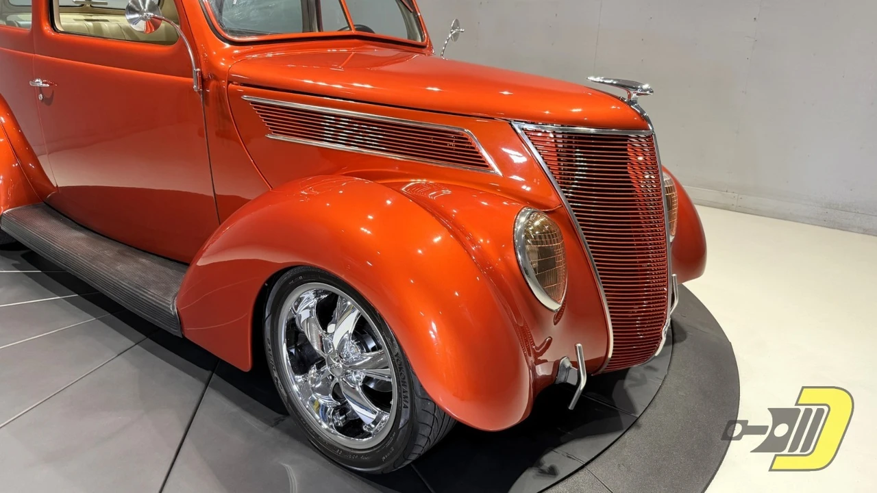 1937 Ford Standard & Deluxe & Super Deluxe - Image 2 of 20