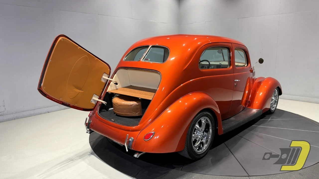 1937 Ford Standard & Deluxe & Super Deluxe - Image 18 of 20