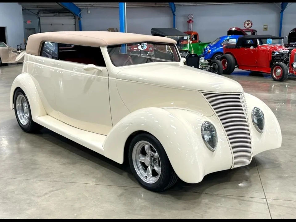 1937 Ford Standard & Deluxe & Super Deluxe - Image 2 of 2