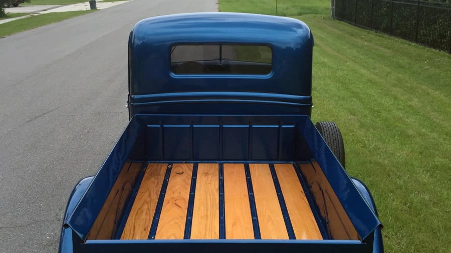 1937 Ford Pickup (1937-1939) - Image 4 of 5
