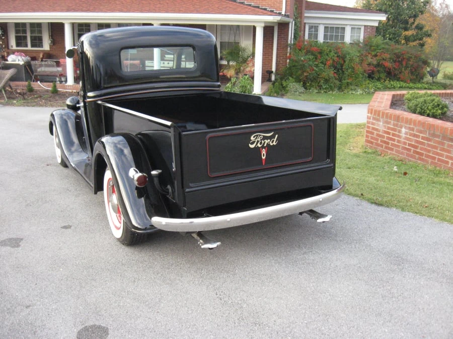 1937 Ford Pickup (1937-1939) - Image 2 of 5