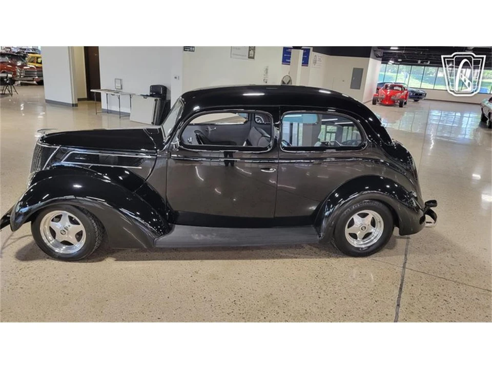 1937 Ford Standard & Deluxe & Super Deluxe - Image 2 of 31