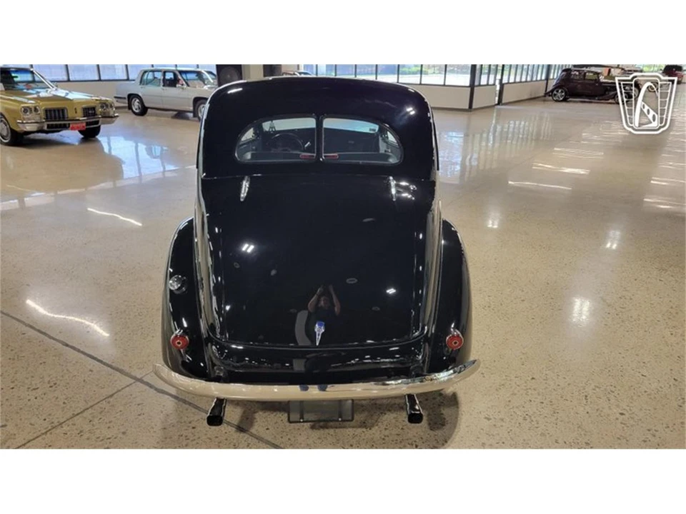 1937 Ford Standard & Deluxe & Super Deluxe - Image 3 of 31