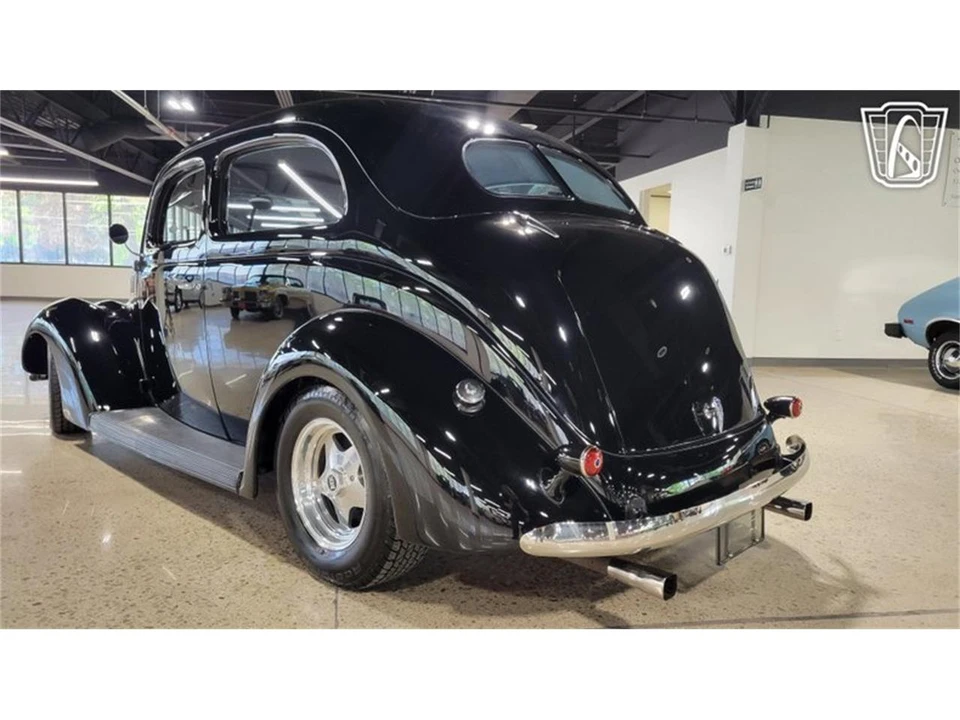 1937 Ford Standard & Deluxe & Super Deluxe - Image 29 of 31