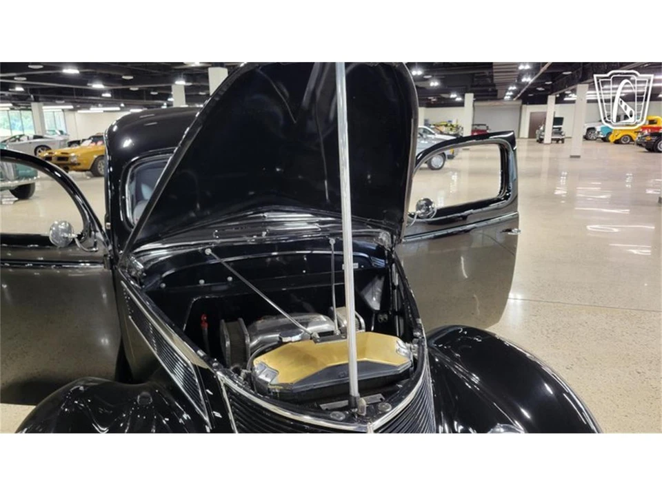 1937 Ford Standard & Deluxe & Super Deluxe - Image 10 of 31