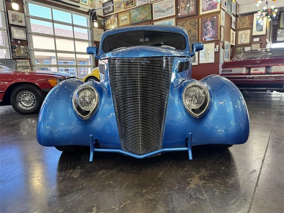 1937 Ford Standard & Deluxe & Super Deluxe - Image 4 of 31