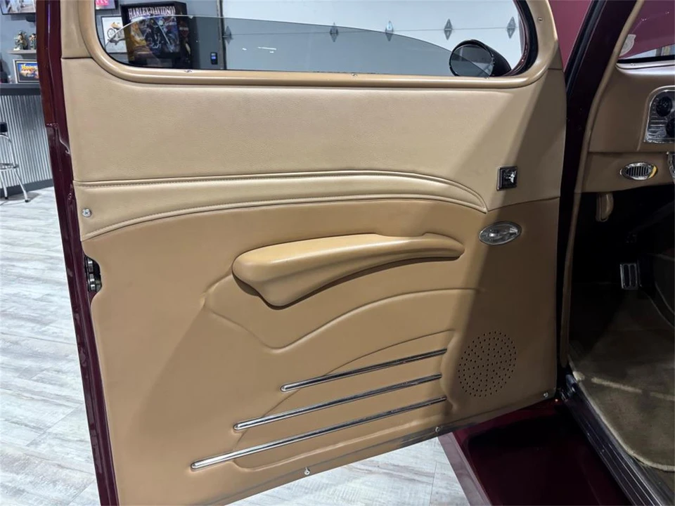 1937 Ford Standard & Deluxe & Super Deluxe - Image 18 of 31