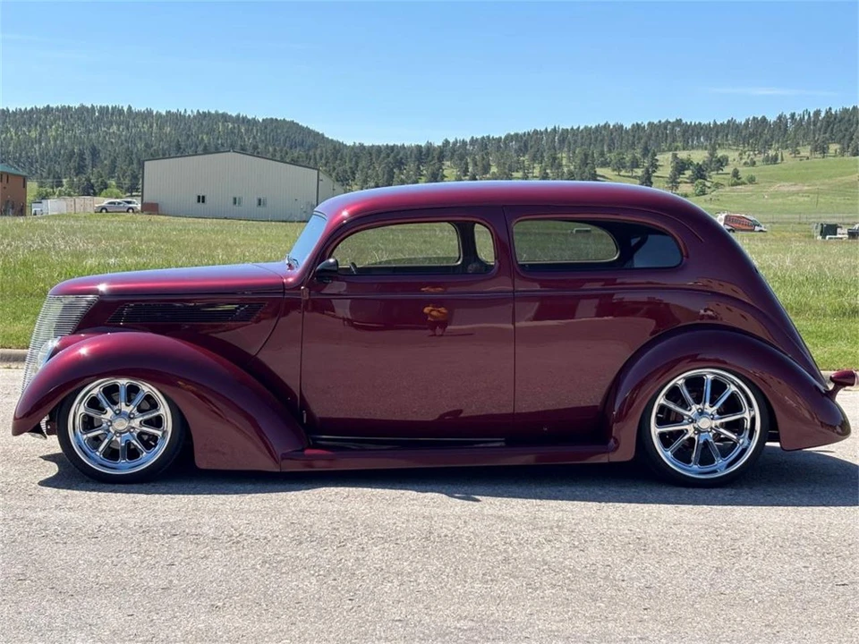 1937 Ford Standard & Deluxe & Super Deluxe - Image 3 of 31