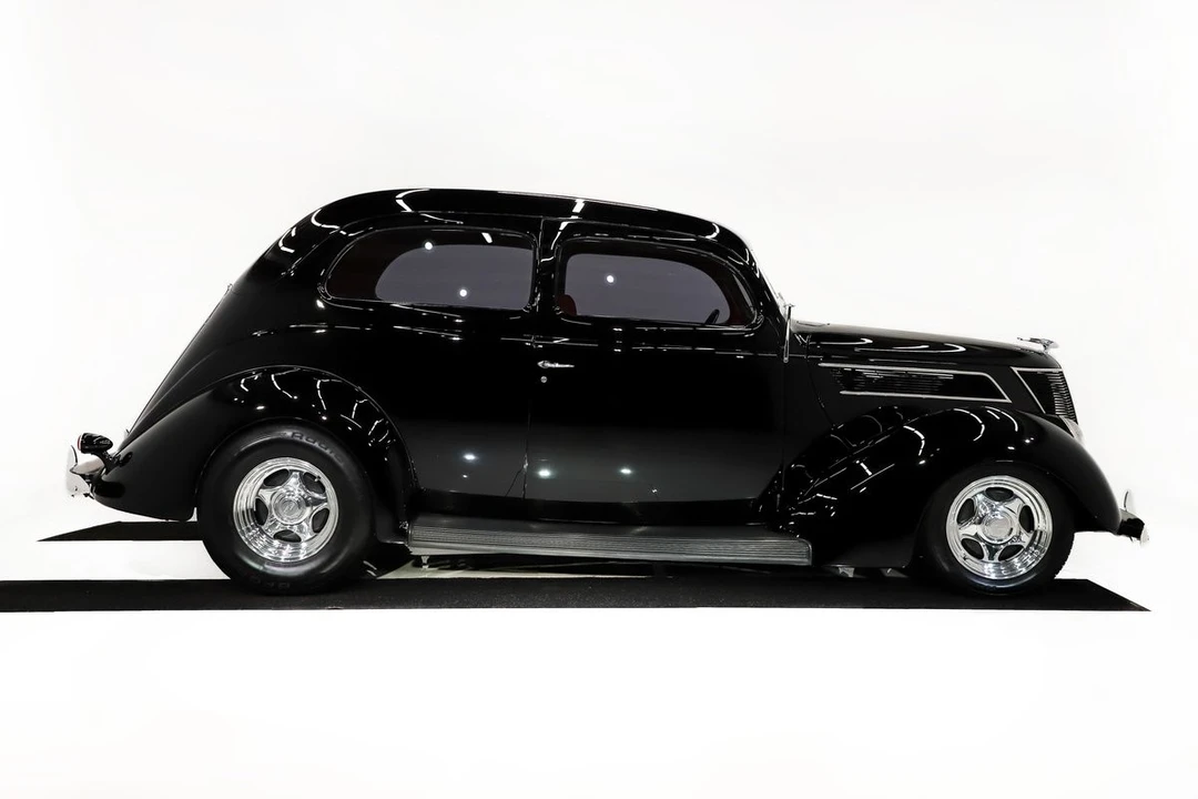 1937 Ford Standard & Deluxe & Super Deluxe - Image 14 of 31