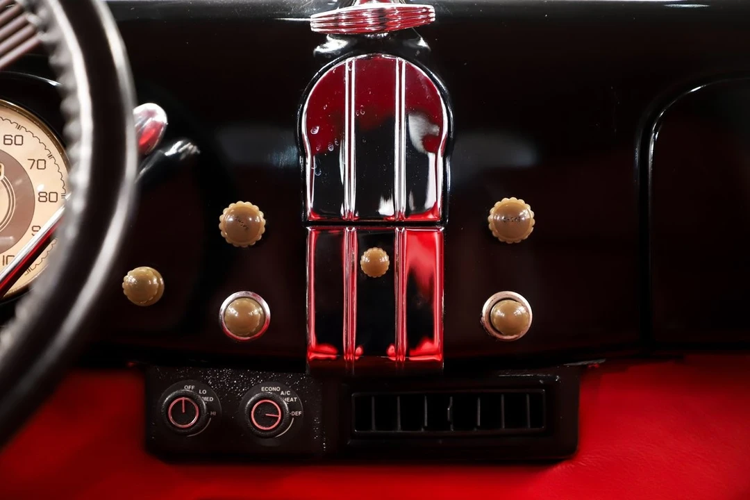 1937 Ford Standard & Deluxe & Super Deluxe - Image 22 of 31