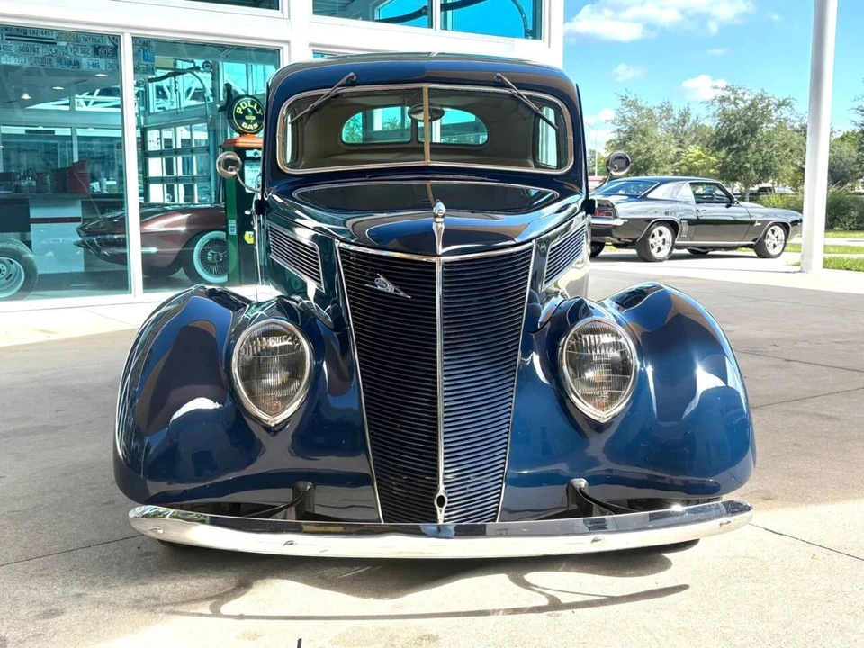 1937 Ford Standard & Deluxe & Super Deluxe - Image 2 of 12
