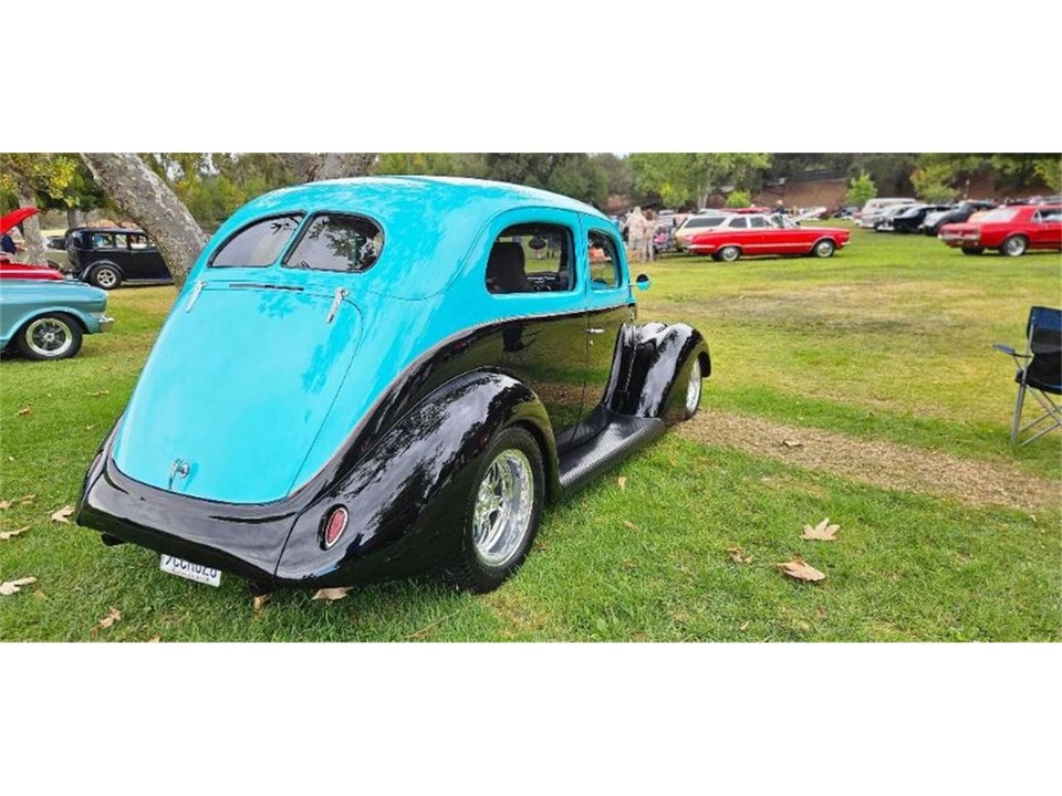 1937 Ford Standard & Deluxe & Super Deluxe - Image 4 of 9