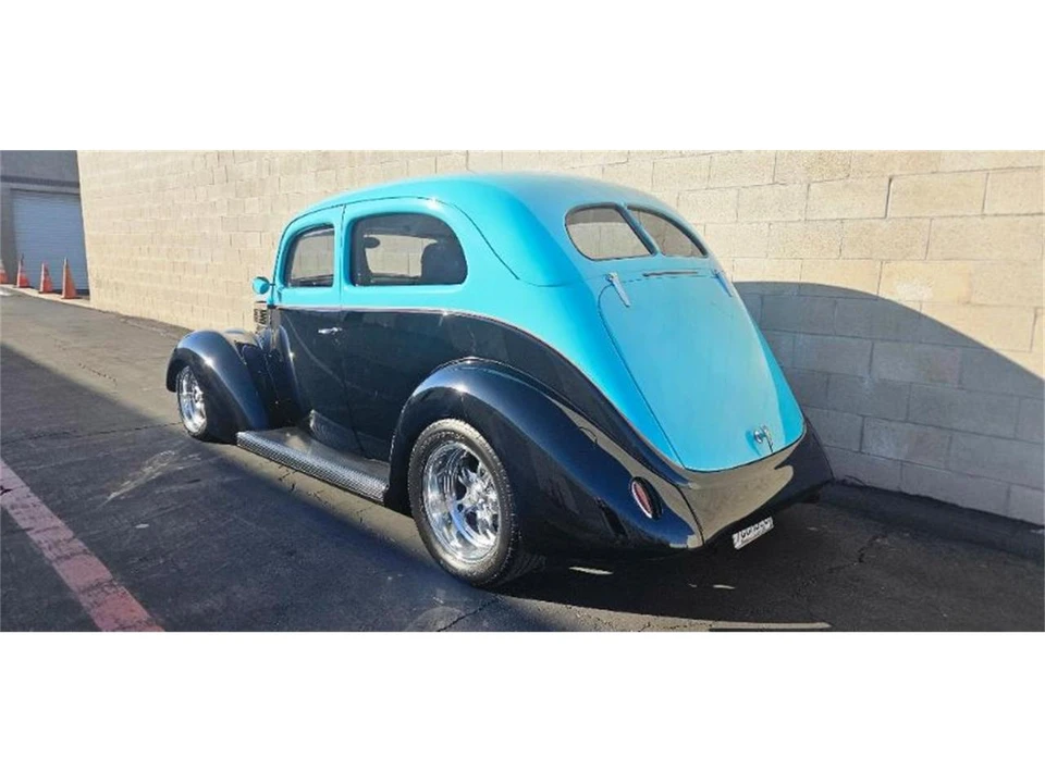 1937 Ford Standard & Deluxe & Super Deluxe - Image 5 of 9