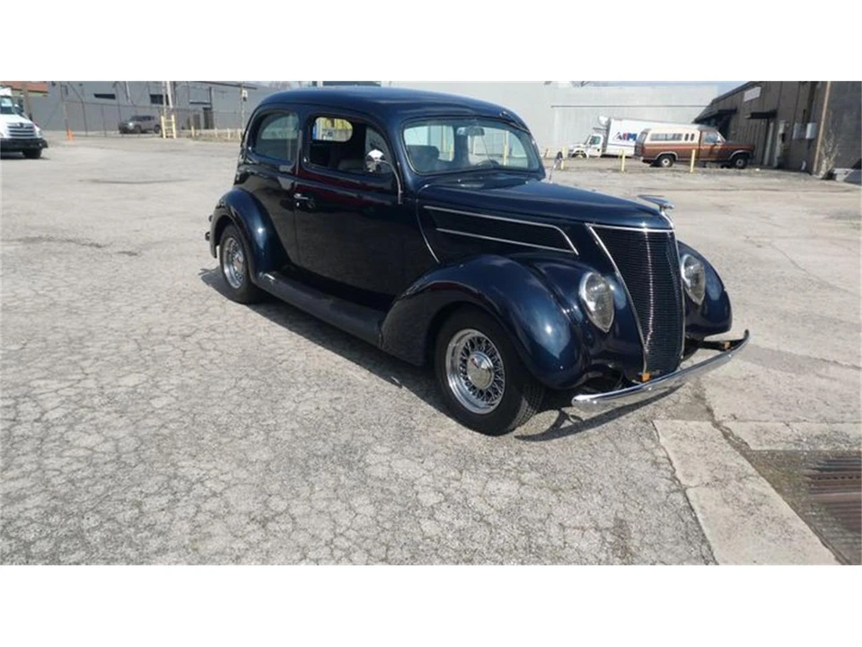 1937 Ford Standard & Deluxe & Super Deluxe - Image 2 of 21