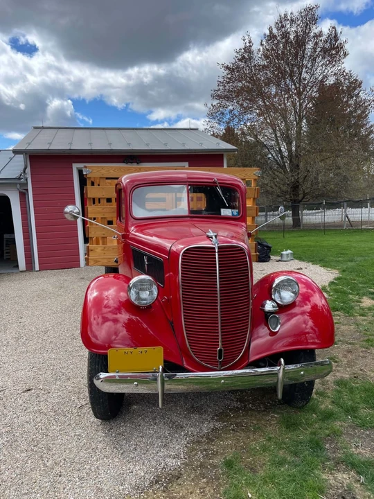 1937 Ford Pickup (1937-1939) - Image 2 of 8