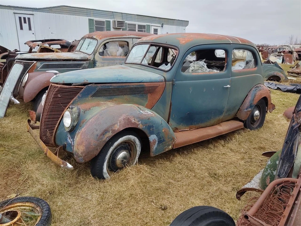 1937 Ford Standard & Deluxe & Super Deluxe - Image 4 of 14