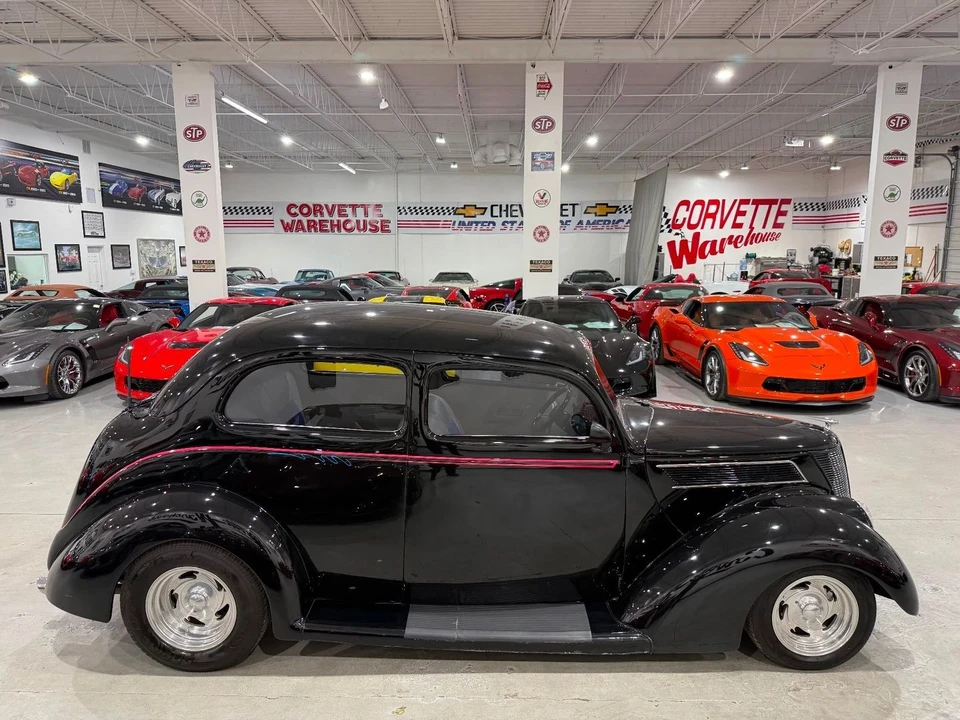 1937 Ford Hot Rod - Image 5 of 10