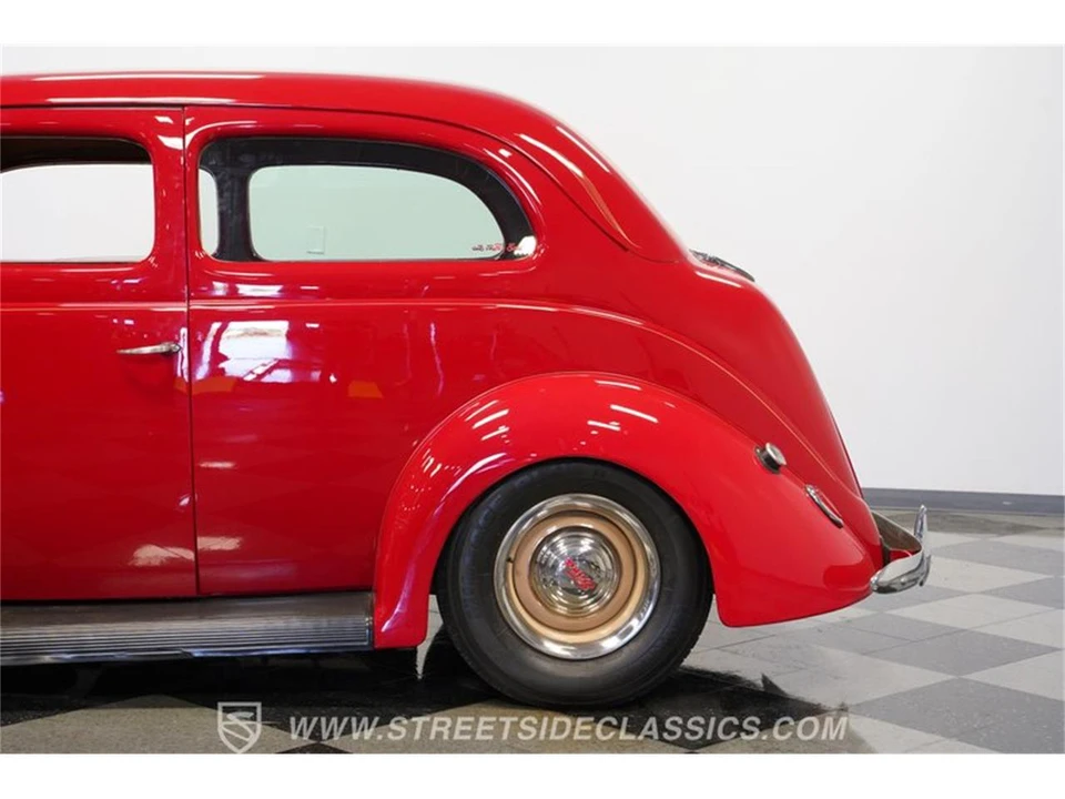 1937 Ford Standard & Deluxe & Super Deluxe - Image 23 of 31