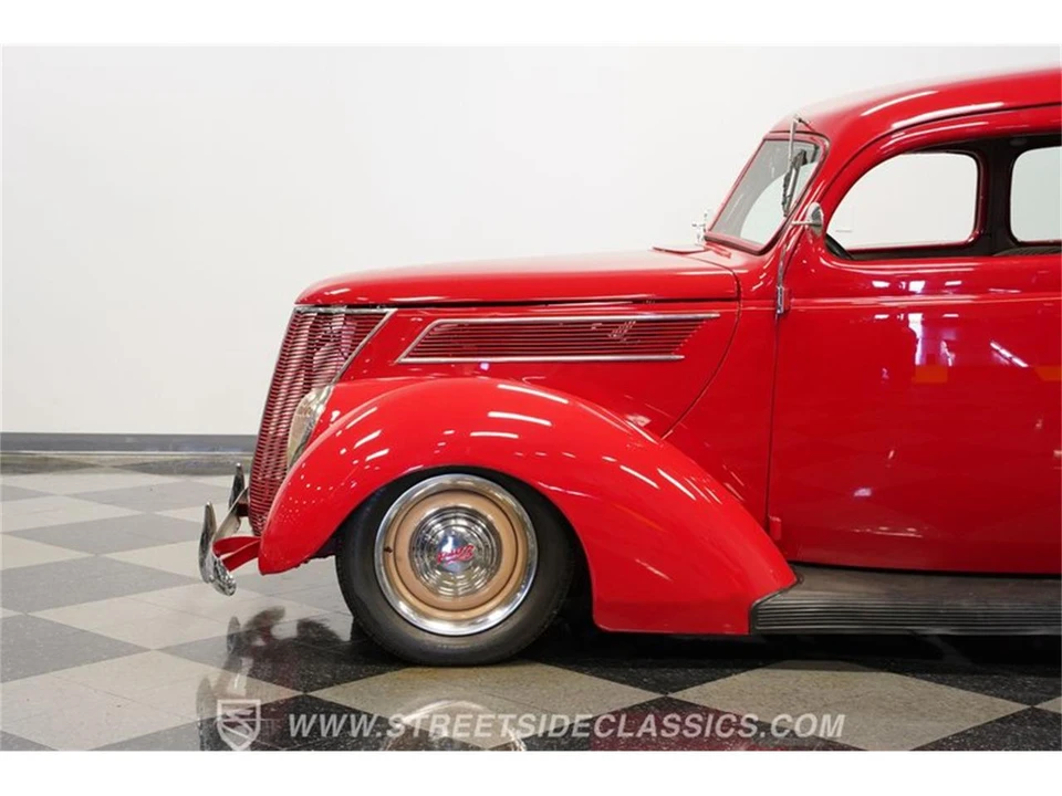 1937 Ford Standard & Deluxe & Super Deluxe - Image 22 of 31