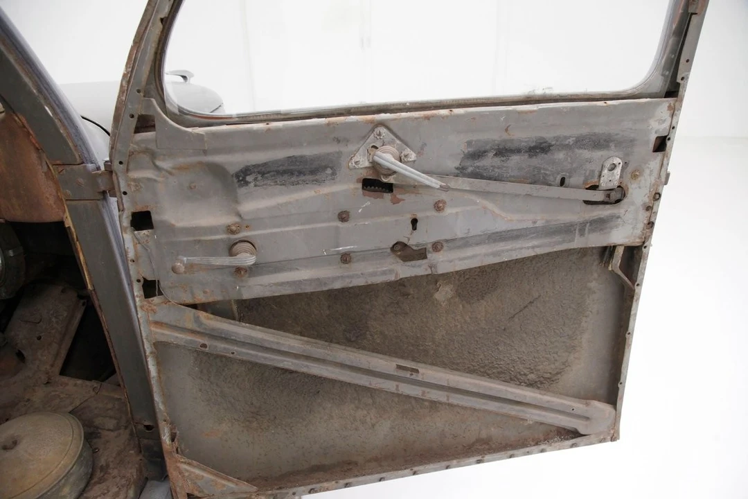 1937 Ford Standard & Deluxe & Super Deluxe - Image 24 of 31