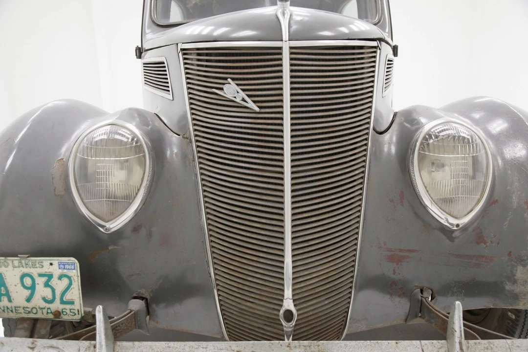 1937 Ford Standard & Deluxe & Super Deluxe - Image 12 of 31
