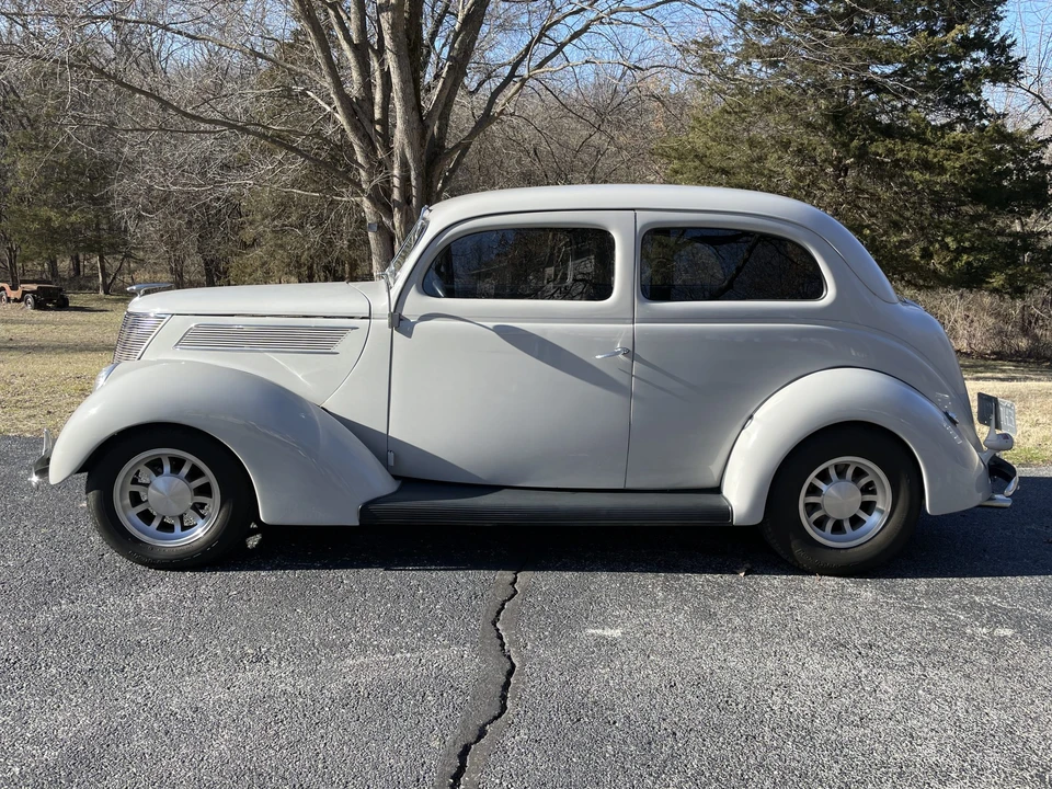 1937 Ford Hot Rod - Image 9 of 31