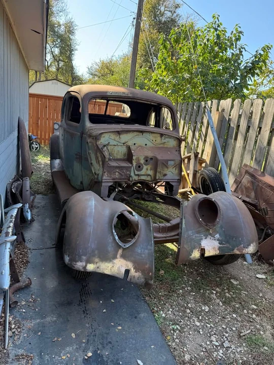 1937 Ford Standard & Deluxe & Super Deluxe - Image 6 of 18