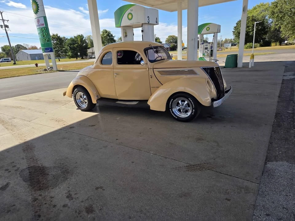 1937 Ford Hot Rod - Image 3 of 7