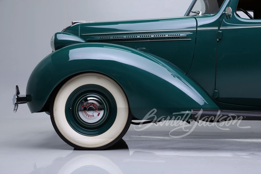 1937 Hudson - Image 18 of 31