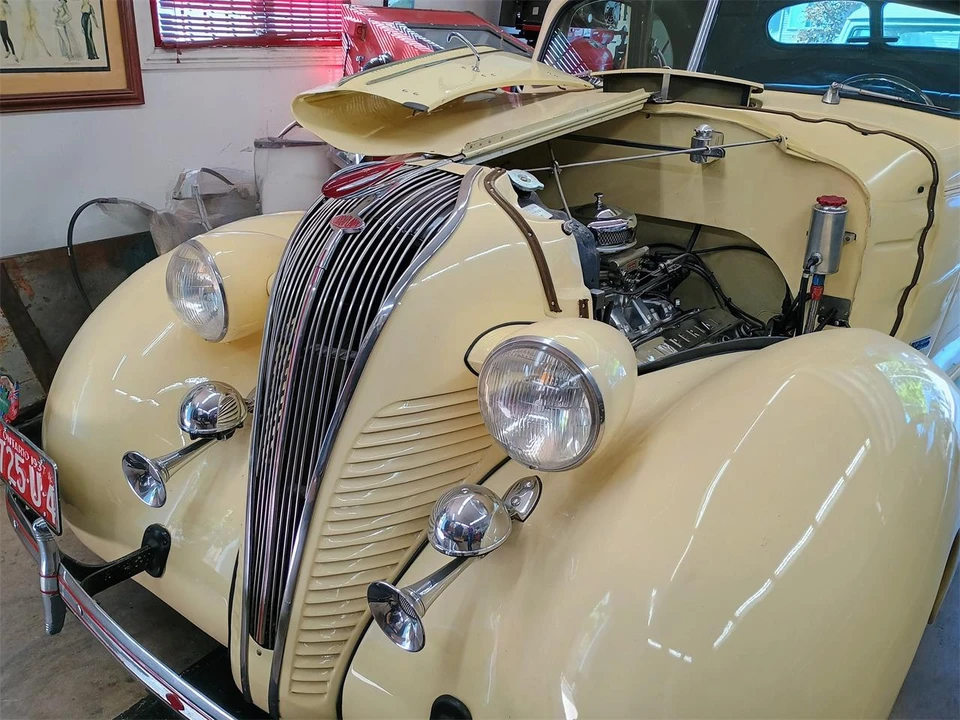 1937 Hudson Super Six - Image 4 of 12