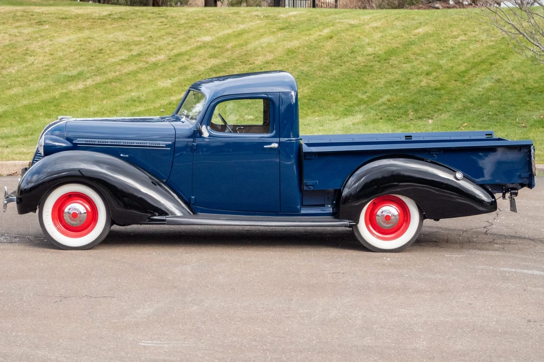 1937 Hudson Super Six - Image 2 of 31