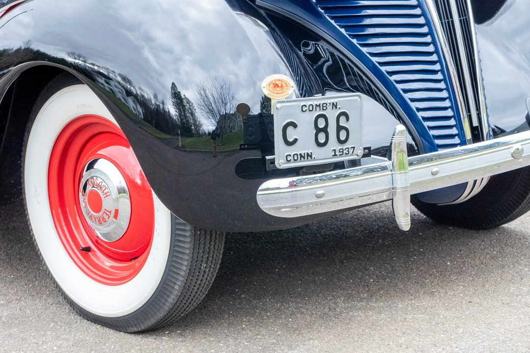 1937 Hudson Super Six - Image 10 of 31